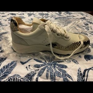 Snake skin cream kicks!